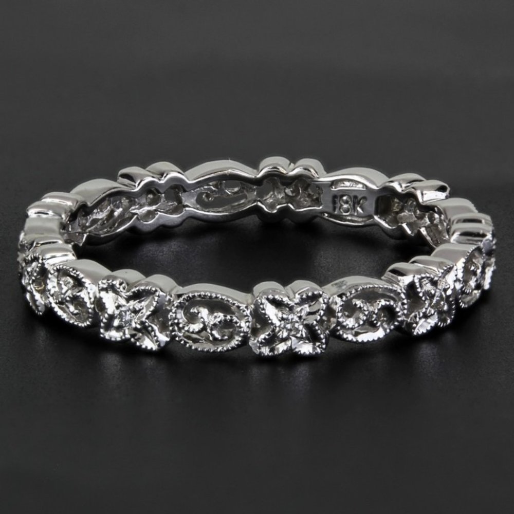 New Jolie 18K White Gold Diamond Milgrain Floral Eternity Ring